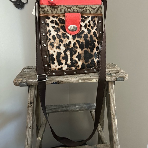 Purse - Picture 2 of 4